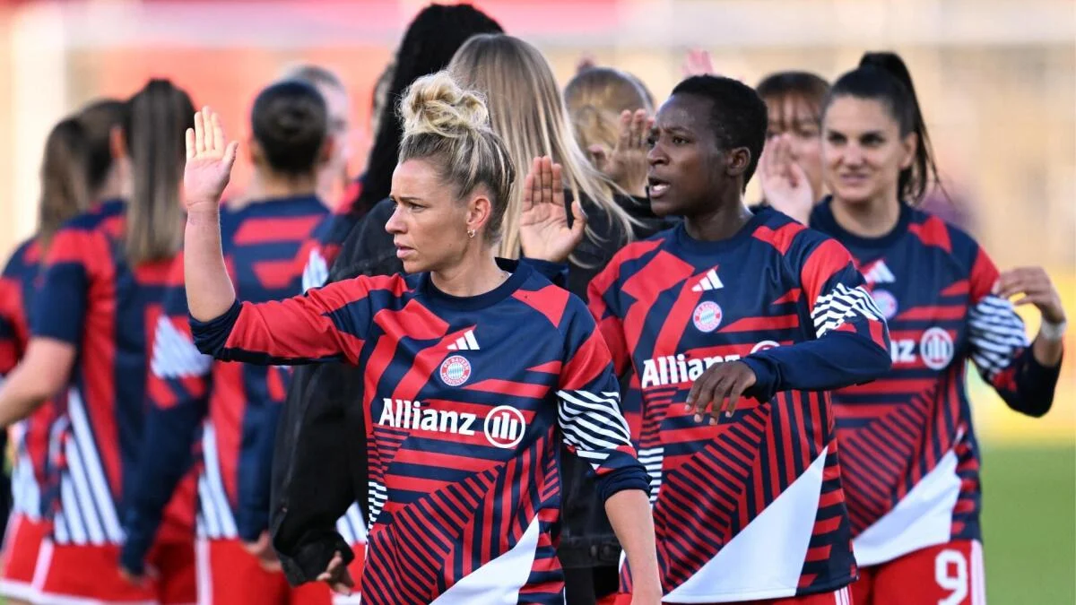 Linda Dallmann excels for Bayern in UWCL match against Man City