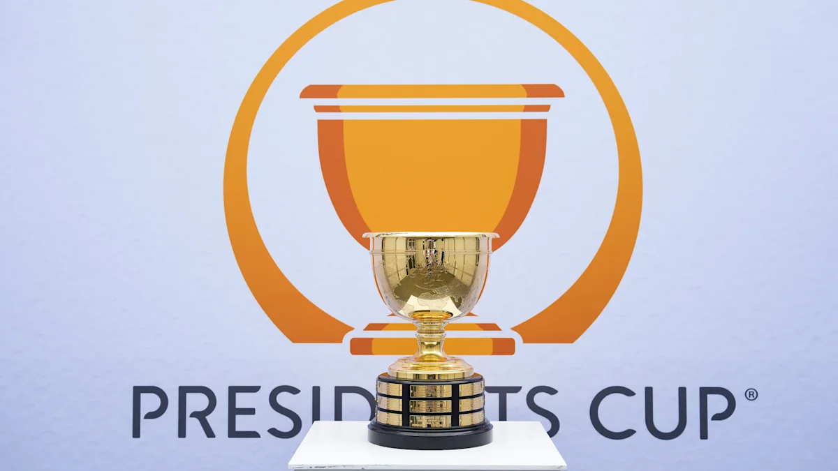 U.S. attempts to rally in Presidents Cup singles play against Internationals' lead.