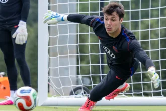 Diego Kochen, who grew up with Lamine Yamal at Barcelona, seeks USMNT breakthrough.
