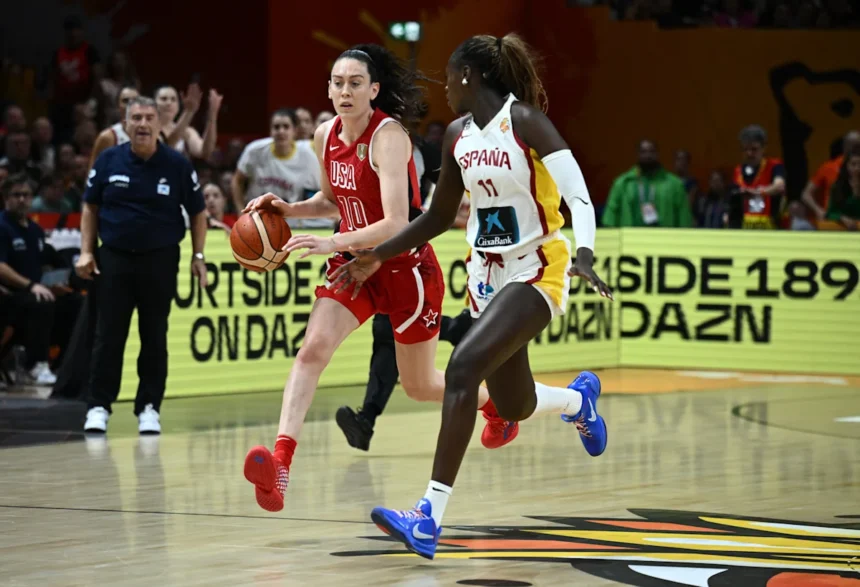 Breanna Stewart and Lack of 3-Pointers Highlight Winners and Losers in USA vs. Spain Game