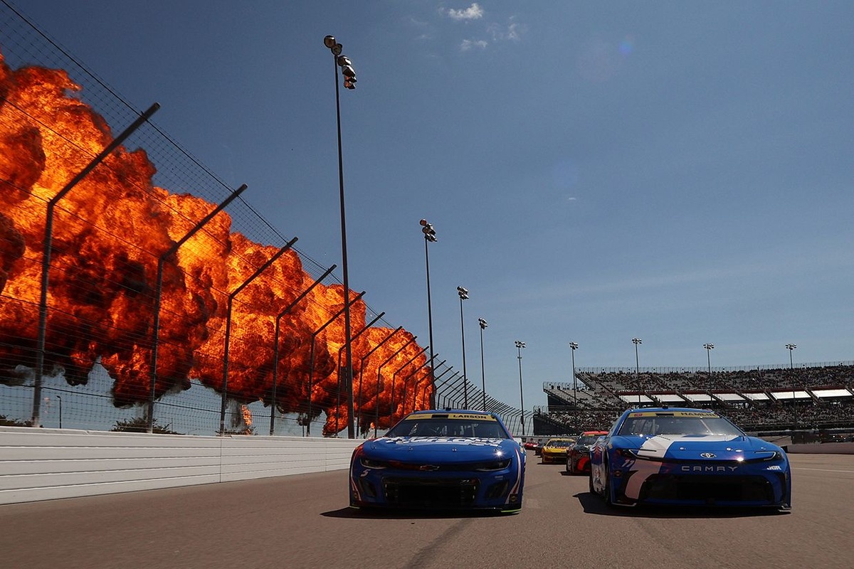 How to watch NASCAR at Gateway: Weekend schedule, start time, and TV details