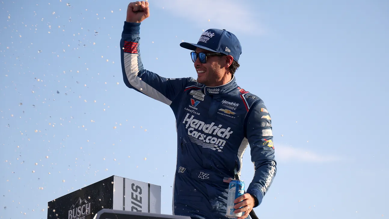 Kyle Larson Favored to Win 2026 Bristol Night Race in NASCAR Chase Odds