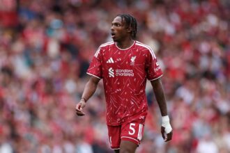 “Only in September” – Van Dijk warns outstanding new partner to keep his feet on the ground