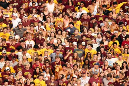 Minnesota Fans Participate in Norway Viking Row Ahead of Home Opener