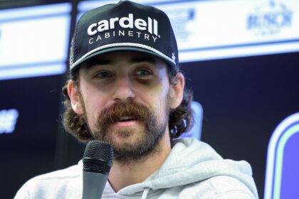 Carson Hocevar and Ryan Blaney exchange niceties a week after Bristol fight