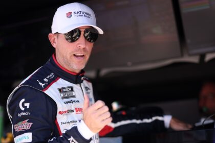 Denny Hamlin earns pole as Joe Gibbs Racing sweeps top four spots in NASCAR Cup Las Vegas Chase race starting lineup