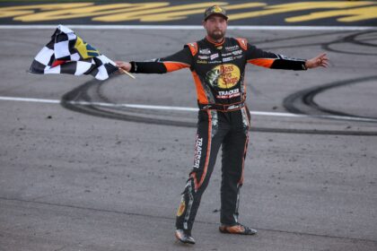 Chase Briscoe wins Las Vegas NASCAR Cup after Larson and Reddick crash at finish line