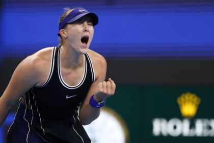Andreeva, Bartunkova reach China Open semis with straight-set wins