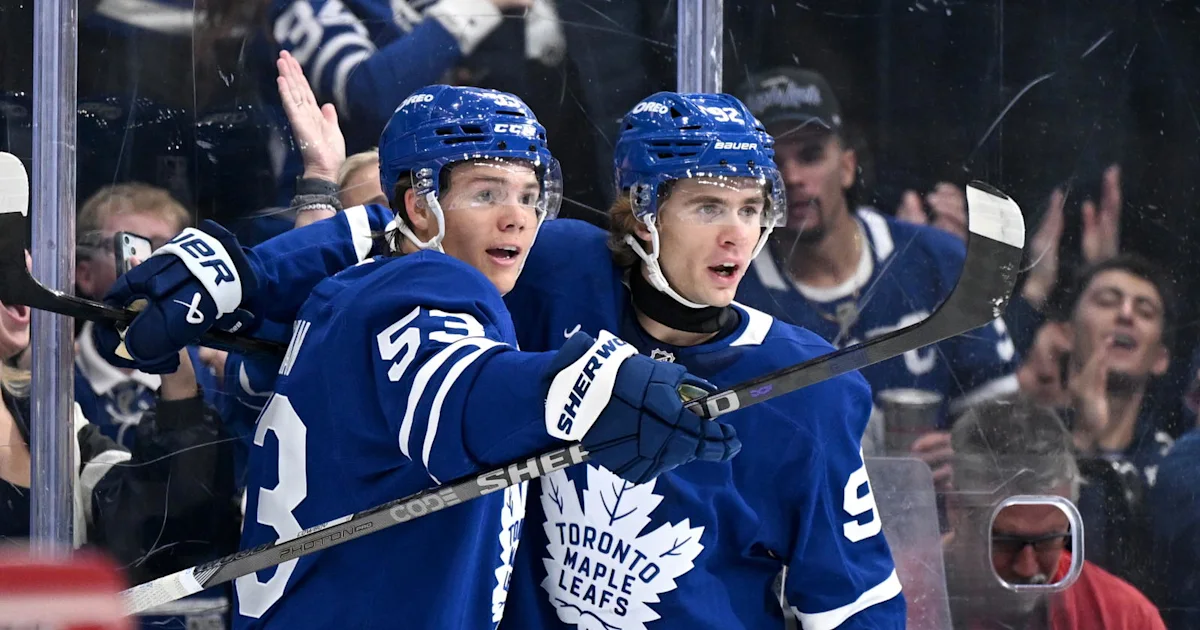 Anthony Stolarz and Easton Cowan shine in Maple Leafs' first win of 2026-27 season against Islanders