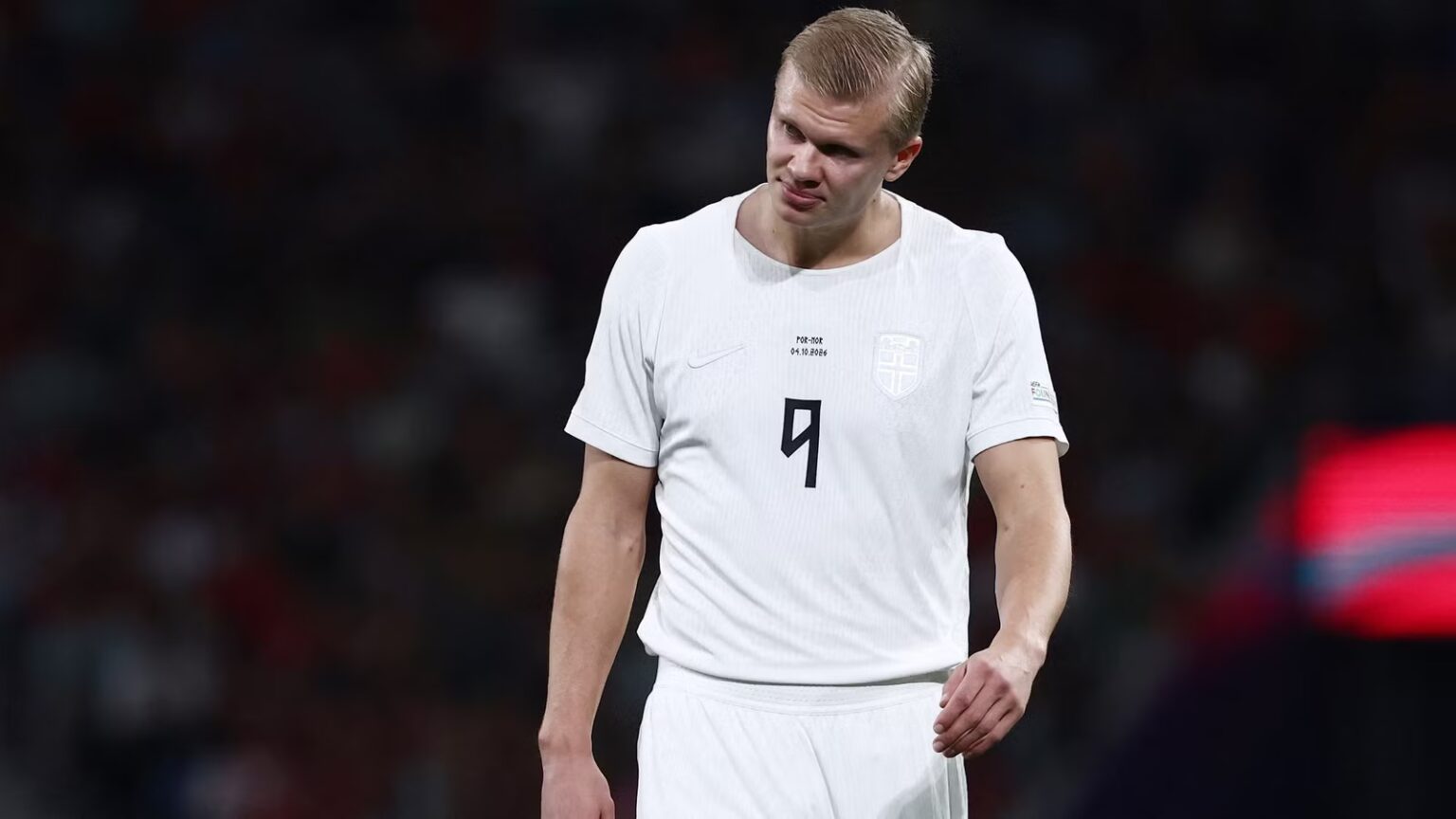 Arsenal enter race to sign £50m striker