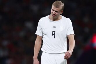 Arsenal enter race to sign £50m striker