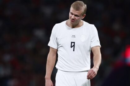 Arsenal enter race to sign £50m striker