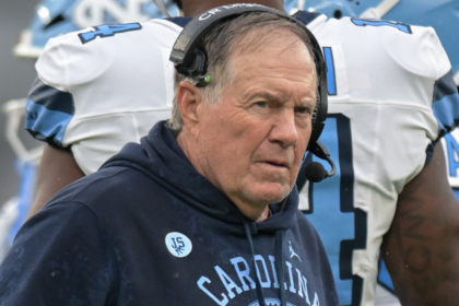 Bill Belichick joins Giants' 1986 reunion following North Carolina's loss to Notre Dame