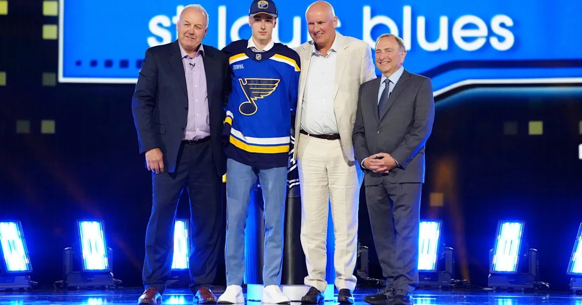 Blues coach comments on Adam Jiricek's use of power plays in response to stable release of thoroughbred