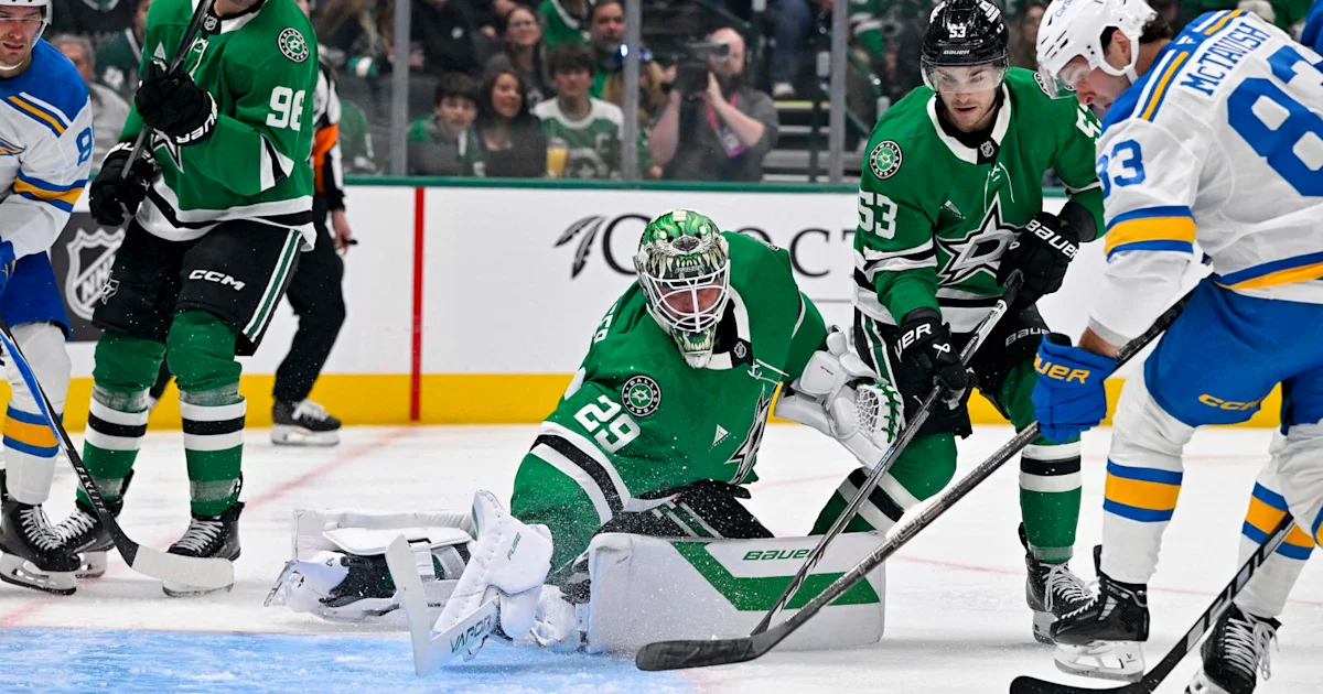 Blues defeat Stars 4-0 to open season