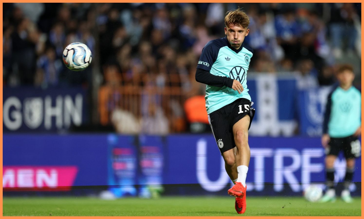 Liverpool face Arsenal and Man United competition for €60m Bundesliga prodigy