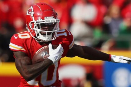 Chiefs reportedly interested in Tyreek Hill reunion amid receiver injuries