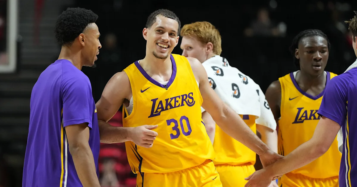 Chris Mañon ‘fantastic’ in Lakers training camp practice