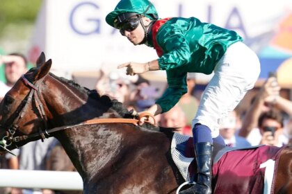 Daryz claims rare back-to-back success in the Arc