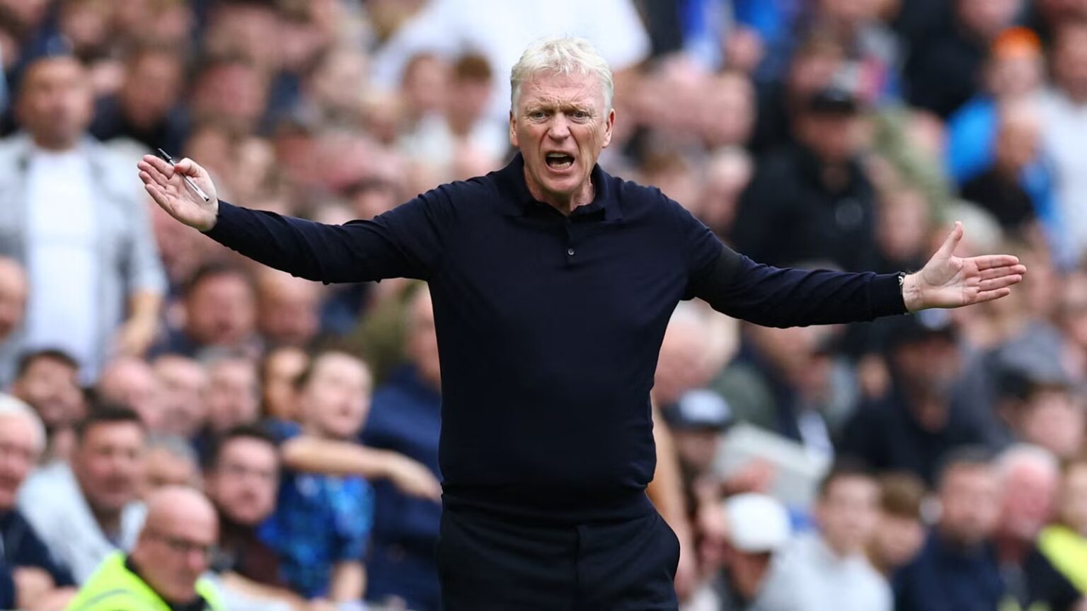 Everton join race to sign "fantastic" 15-goal striker on course to win the Golden Boot