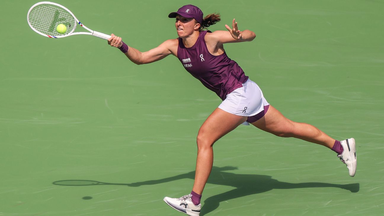 Iga Swiatek advances to round of 16 at Wuhan Open