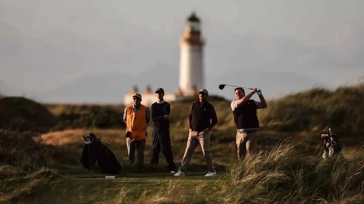 Internationals take commanding lead in Bridges Cup ahead of singles showdown.