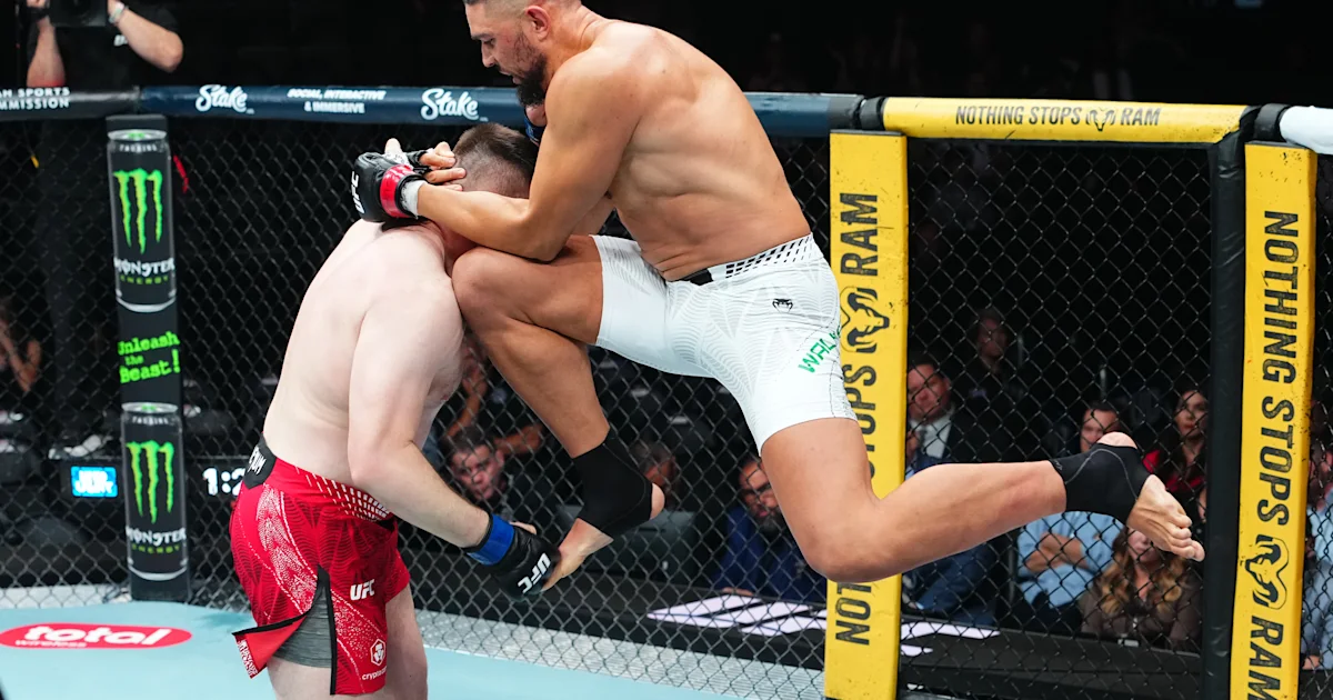 Johnny Walker defeats Mick Parkin with knee KO in heavyweight debut at UFC 332