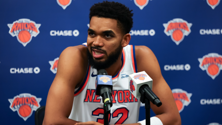Knicks star Karl-Anthony Towns surprised there's no extension deal yet