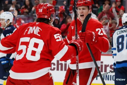 Kyle Connor scores all three goals in win over Red Wings