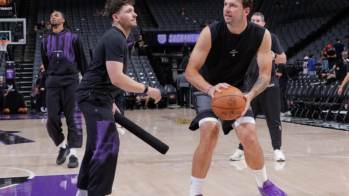 Lakers and Warriors Preview: Teams Aim to Build on Strong Start