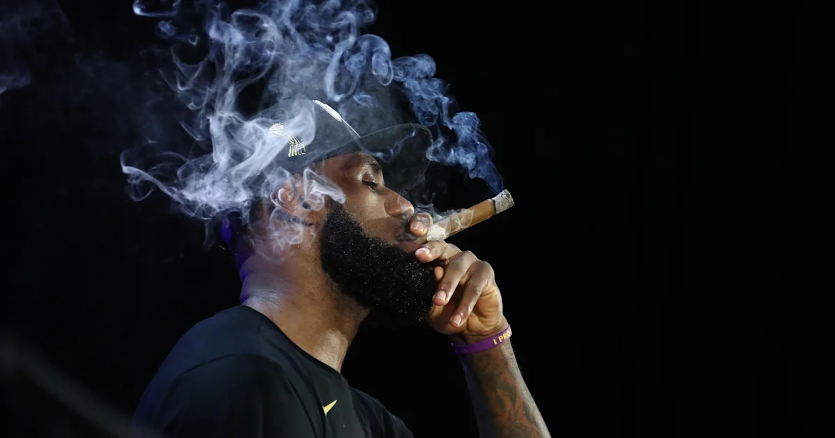 LeBron James says Lakers not having a parade for 2020 championship still bothers him