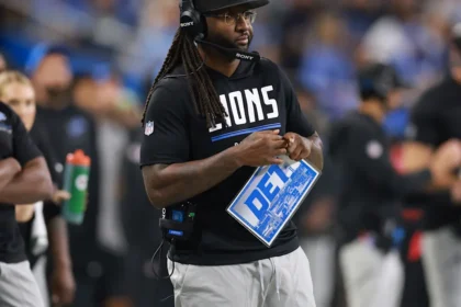 Lions coach Dan Campbell defends DC Kelvin Sheppard after Lions give up 30+ points vs. Panthers