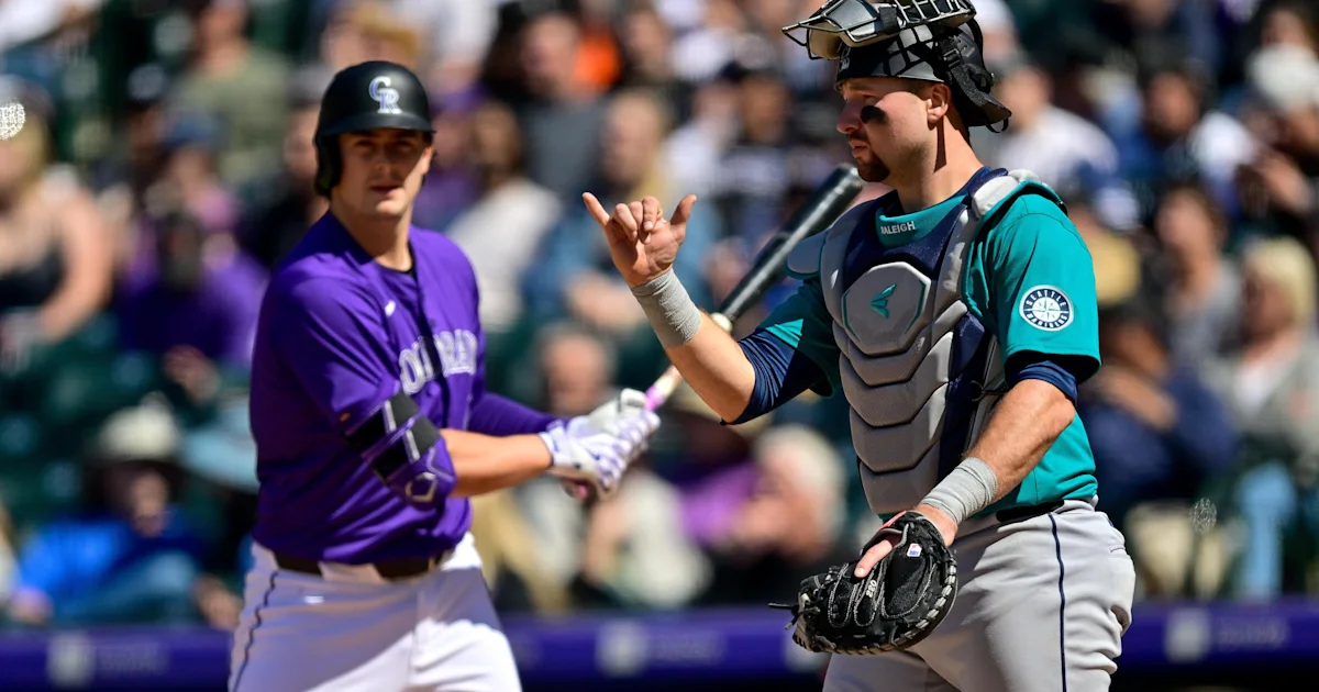 Mariners claim 1B/OF Michael Toglia off waivers in first offseason addition