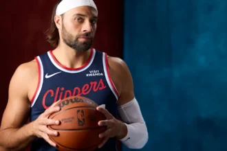 Max Strus exits Clippers preseason game early due to injury