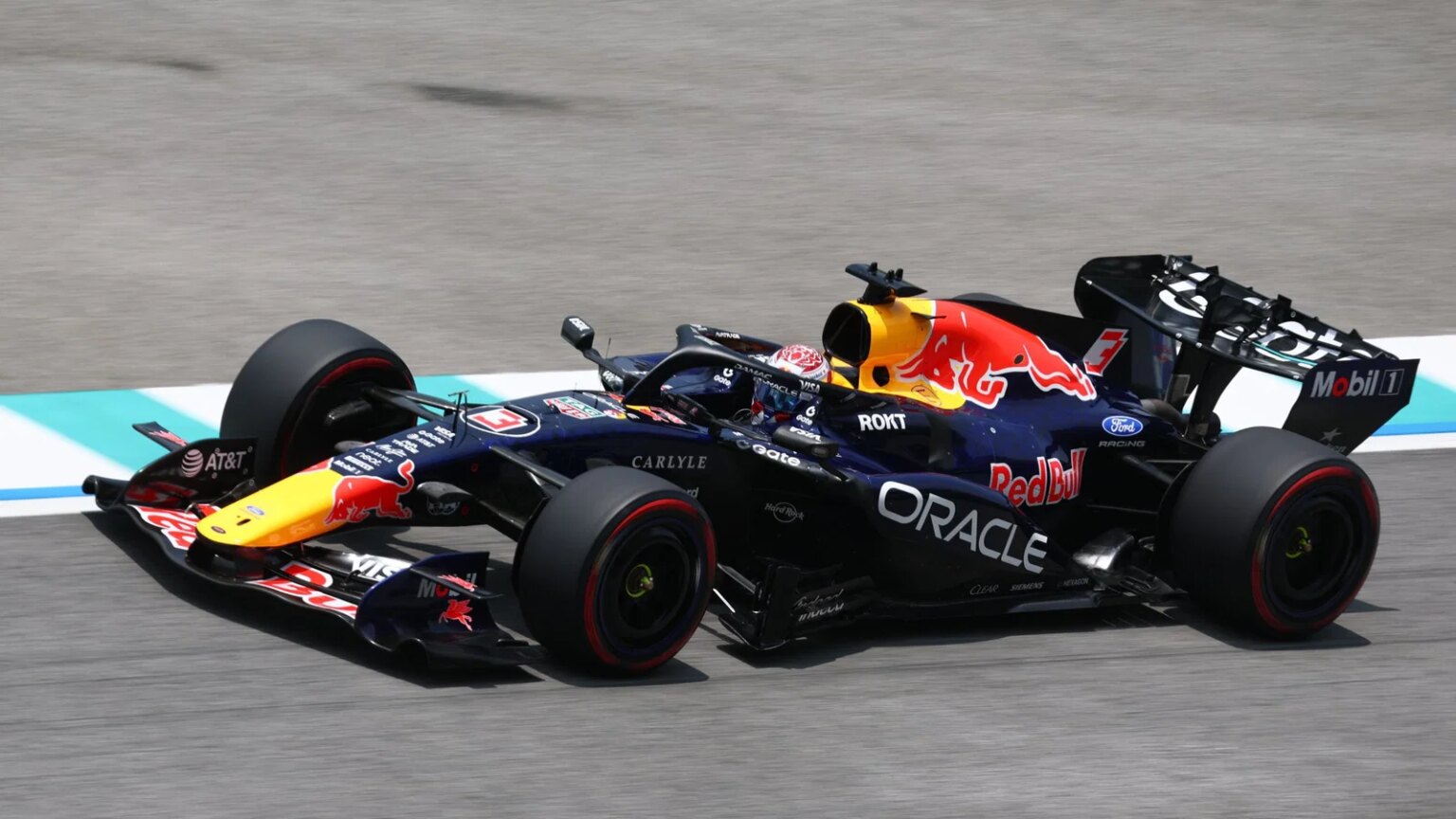 Max Verstappen sets early pace in Bahrain Grand Prix in Malaysia