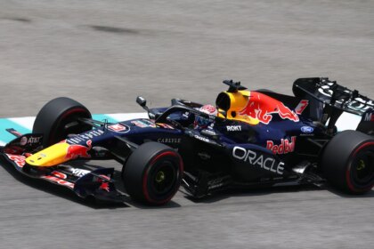 Max Verstappen sets early pace in Bahrain Grand Prix in Malaysia