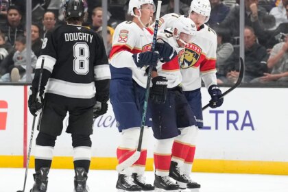 Panthers forward Brad Marchand injured left leg in second period against Kings