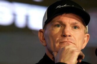 Ricky Hatton statue planned for boxer's hometown