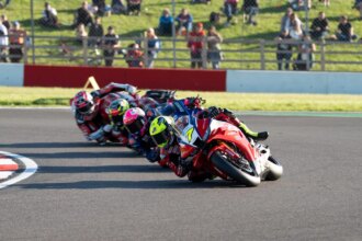 Ryan Vickers secures triple Donington BSB podium, confirming Honda progress