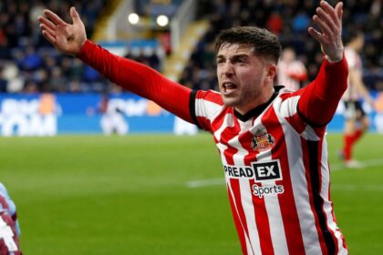 Why Sunderland's new Lynden Gooch must hand in a transfer request