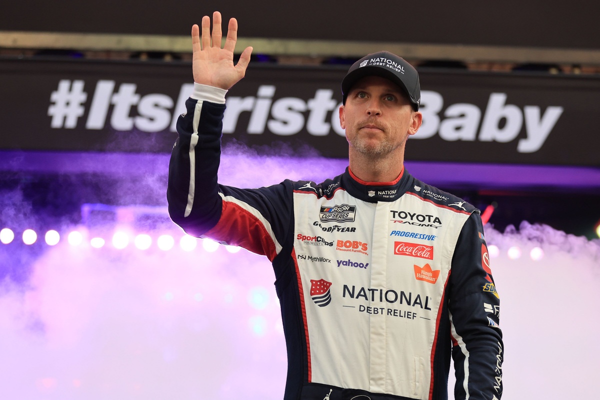 Denny Hamlin loses points lead, says team must improve performance
