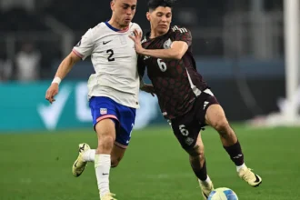 USMNT's Antonee Robinson and Sergiño Dest discuss challenges for young players in rivalry with Mexico.