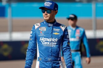 Kyle Larson and Denny Hamlin Lead 2026 NASCAR Chase Odds at Vegas