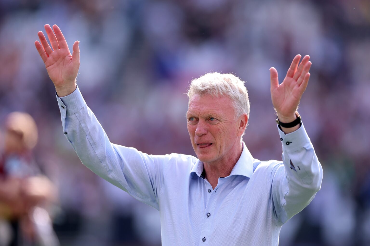 Everton join Newcastle and Leeds in race for Champions League striker